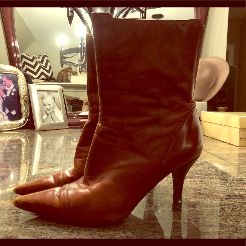Nine West distressed leather boots